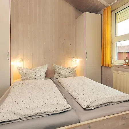 4 Star In Ottendorf Ferienhaus