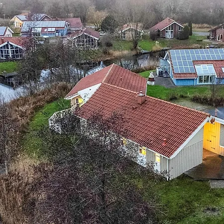 4 Star In Ottendorf *